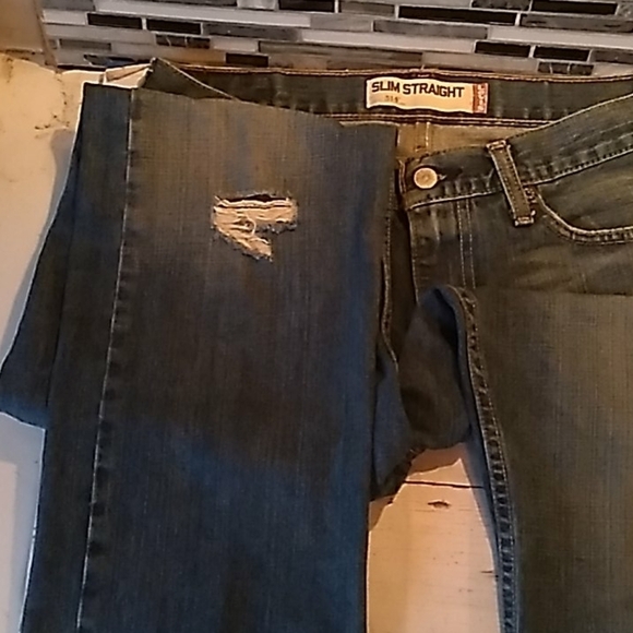 Levis 32 x 32 slim straight 514 destressed - Picture 4 of 5